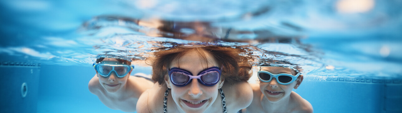 Pisos para a Área da Piscina Pisos para a Área da Piscina