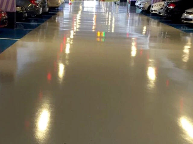 Sistema de piso de estacionamento